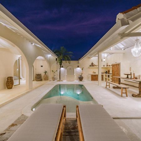 Villa Stella: 2Br Vibrant Mediterranean Oasis ชังกู ภายนอก รูปภาพ